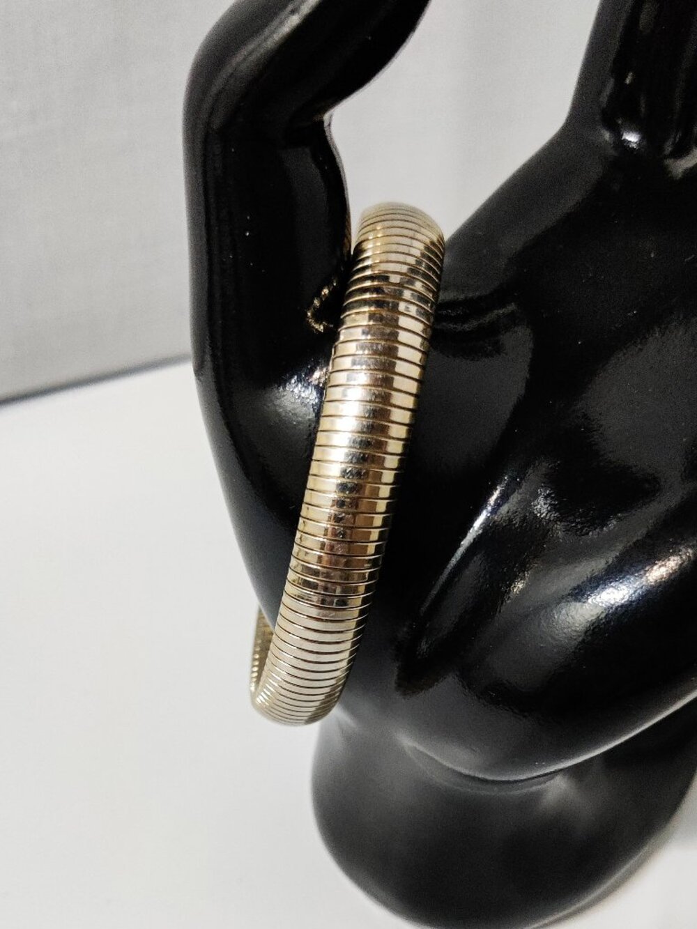 Vintage Park Lane Gold Tone Ribbed Stretch Bracelet